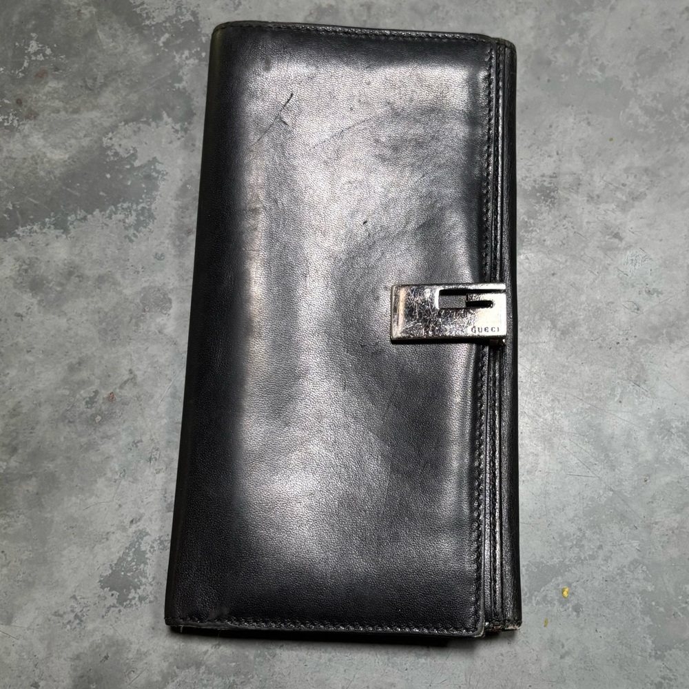 Vintage Gucci Leather Wallet - Picture 2 of 13